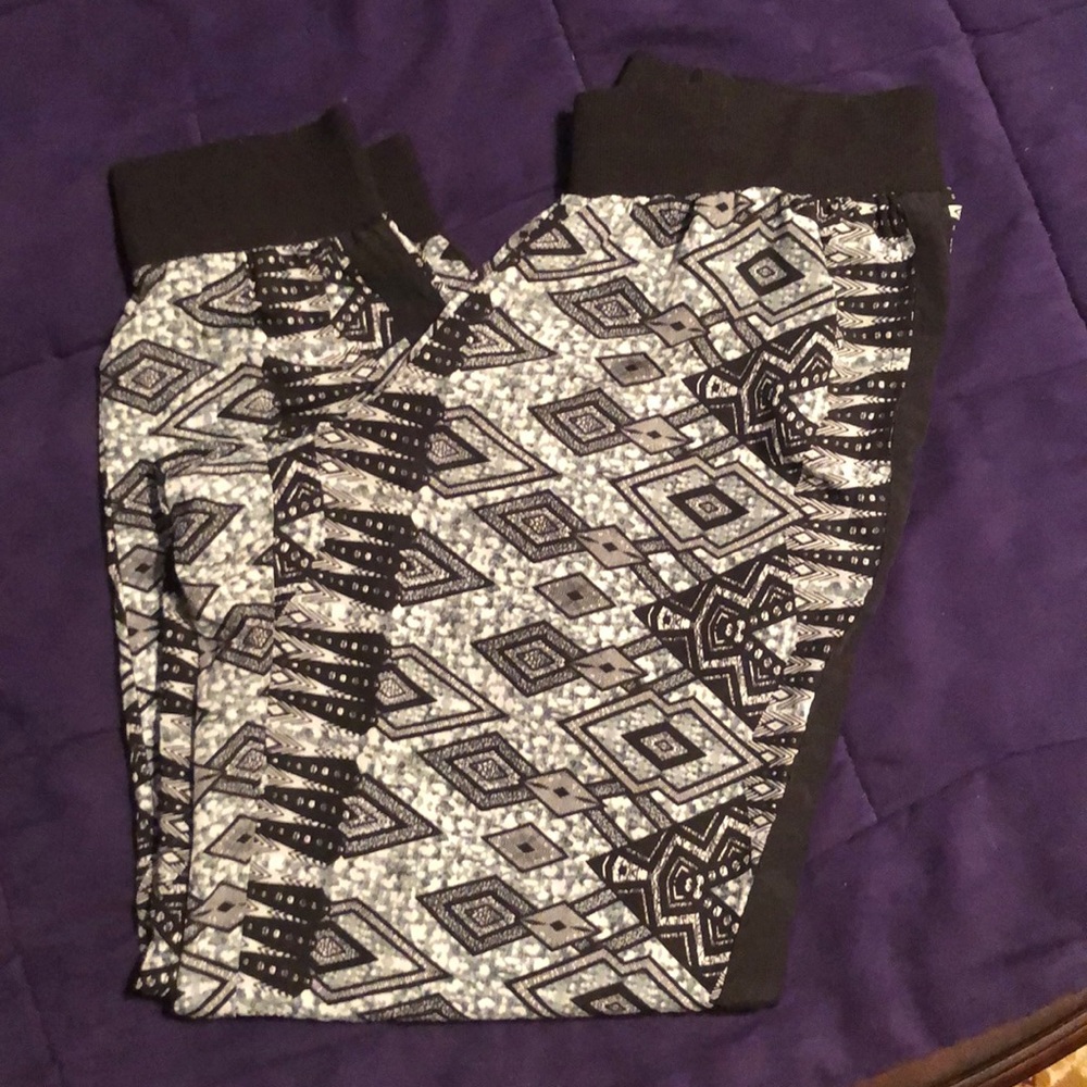 Used: Vanilla Star jogger pant (not sweatpants)